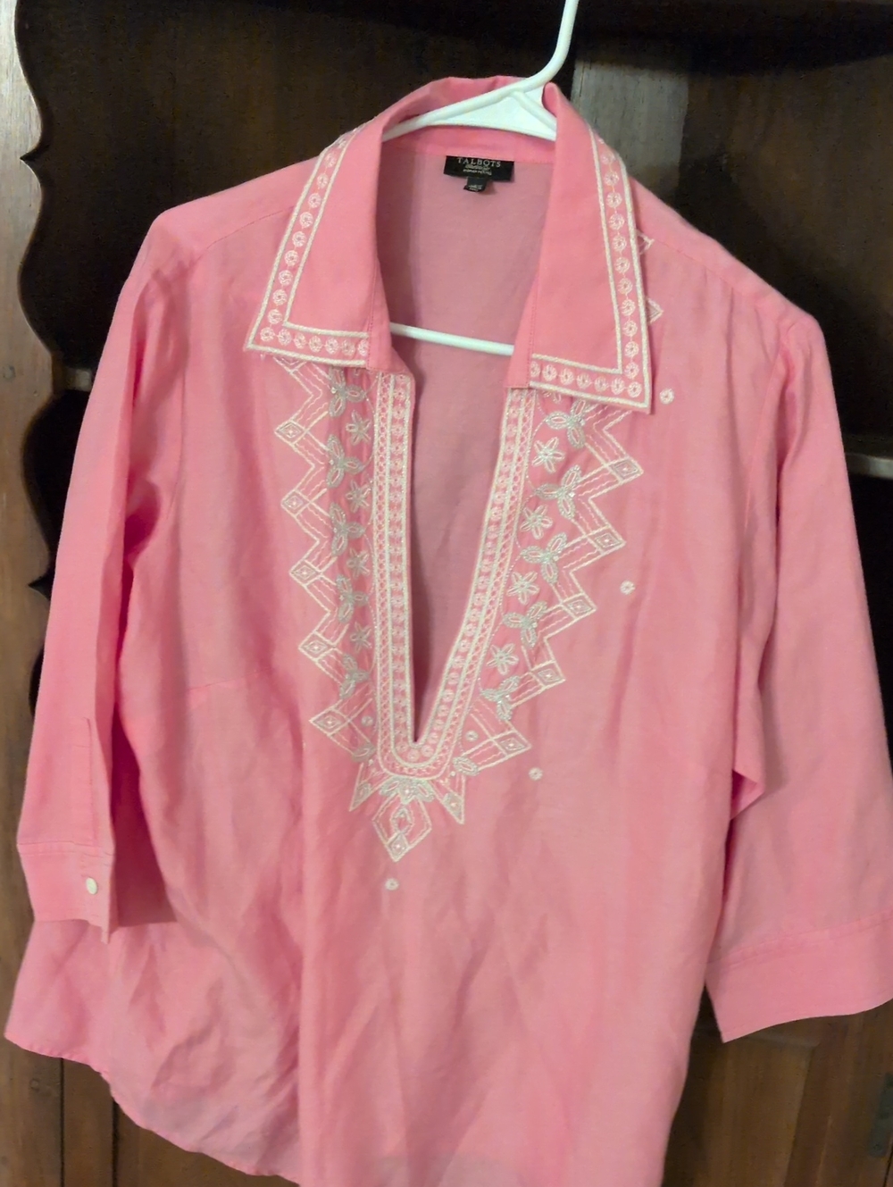 Talbots 14W Pink Embroidered V-Neck Popover Shirt